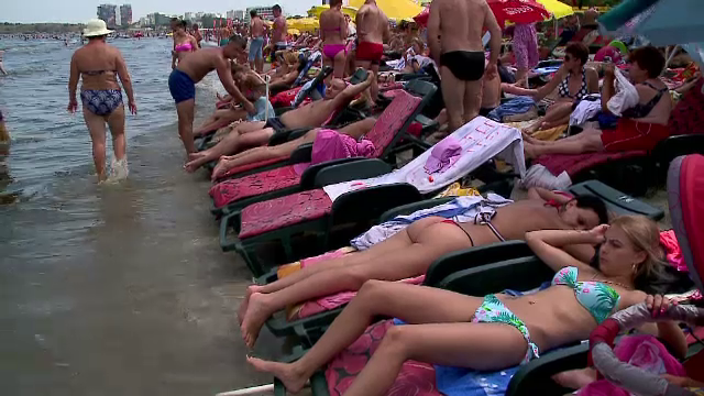 Ce surpriza neplacuta au avut turistii care au ajuns in weekend pe litoral. "E bine si asa decat deloc!”