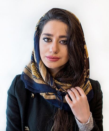 Motivul pentru care femeile din Iran se machiaza intens zi de zi. Tara a ajuns al doilea cel mai mare consumator de cosmetice