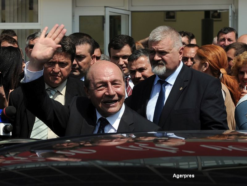 Traian Basescu, din nou in instanta. Parchetul General solicita redeschiderea urmaririi penale impotriva fostului presedinte