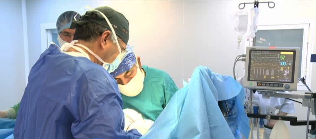 Procedura prin care se poate evita extirparea sanului in cazul unui cancer. "Abia daca se vede o zgarietura"