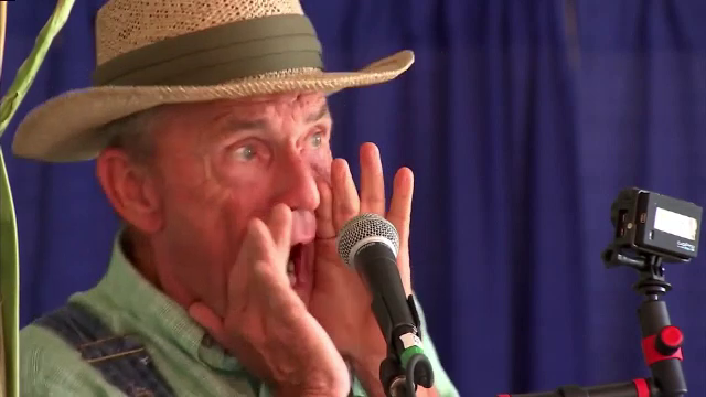 Concurs de strigat porcii si barbatii, in SUA. Participantii si-au testat creativitatea si plamanii in fata publicului