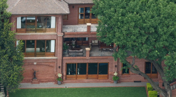 Luxul in care va trai Oscar Pistorius dupa eliberarea din inchisoare in aceasta saptamana. "E mai in siguranta dupa gratii"