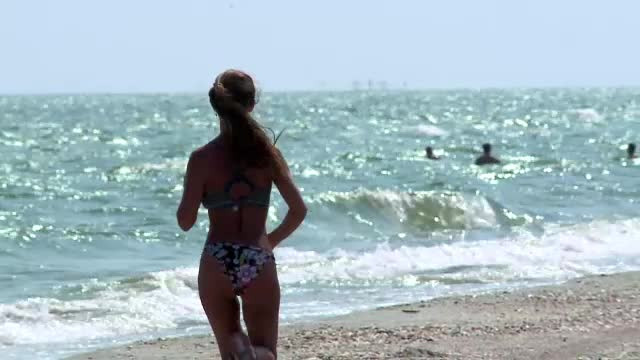 Romanii lasa munti de gunoaie intr-una dintre cele mai frumoase zone ale Romaniei. Impresia lasata americanilor: "E o rusine"