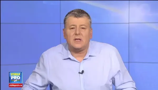 Accident teribil la Arad. Un barbat a murit dupa ce un microbuz s-a rasturnat peste masina sa