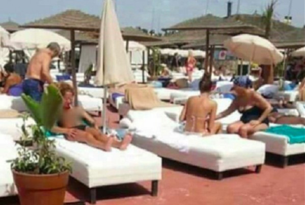Doua femei au provocat scandal la o piscina exclusivista din Casablanca. Cum au vrut sa faca plaja