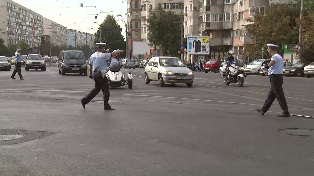 Razie in Sectorul 2 din Capitala. Politistii au dat 100 de amenzi, iar cativa soferi au ramas fara permis, in 3 ore