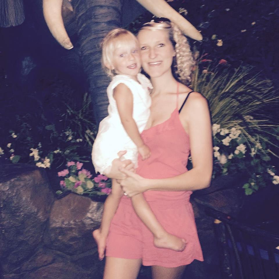 A organizat o petrecere de ziua fiicei ei, dar nu a venit nimeni. Ce s-a intamplat cand a scris despre asta pe Facebook