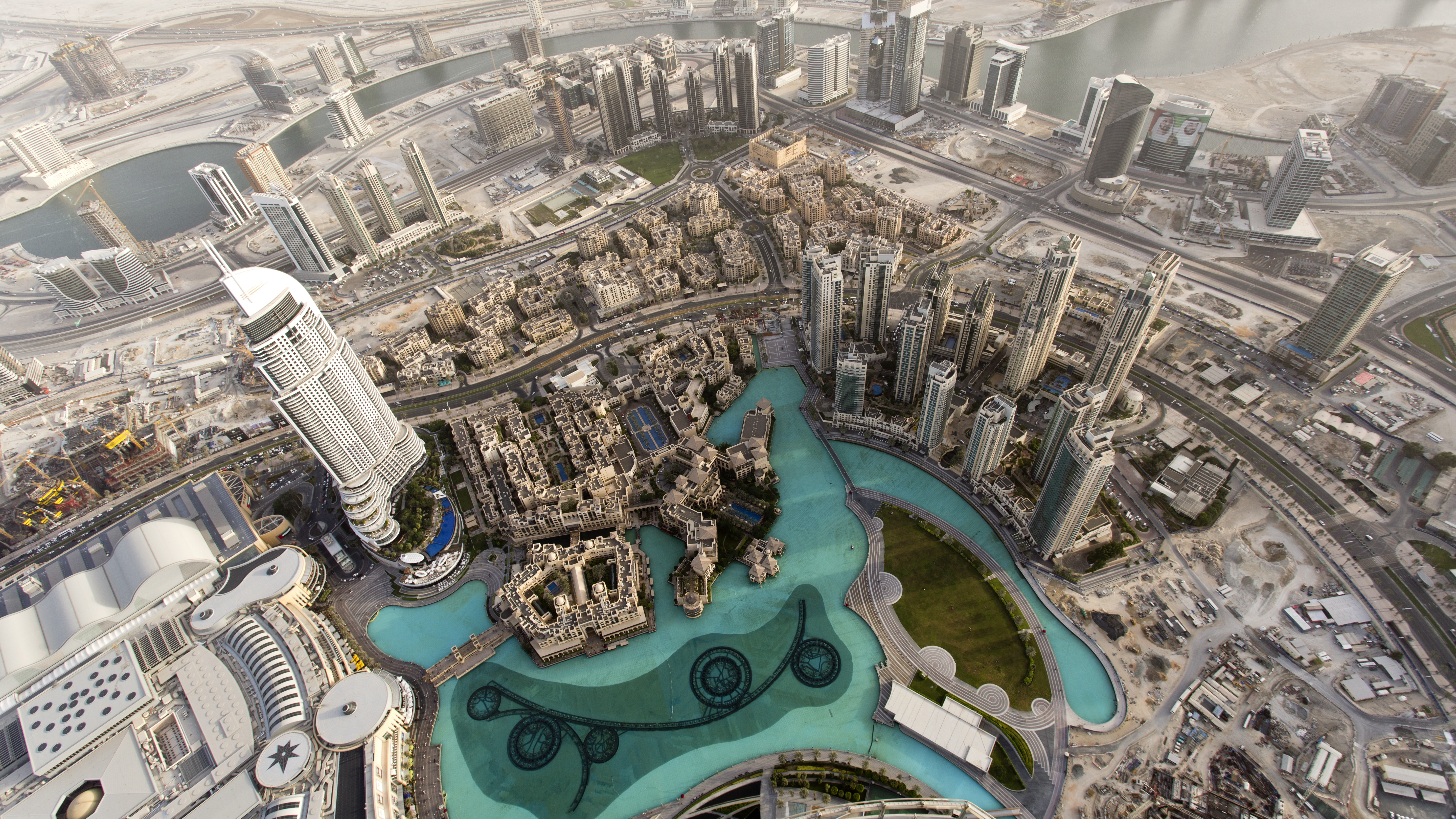 Clipul spectaculos prin care un fotograf prezinta Dubai. Cel mai luxos oras al lumii, in imagini inedite. VIDEO