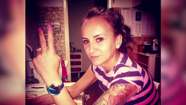 tanara spanzurata - dej