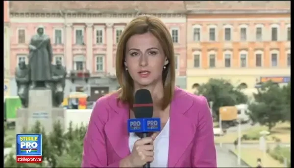 Un hot a fost filmat in timp ce jefuia un magazin din Timis, dar politia intarzie sa-l aresteze. Solutia gasita de pagubiti