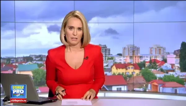 O ploaie de cateva zeci de minute a inundat orasul Focsani. Masinile au ramas blocate in apele adanci de un metru