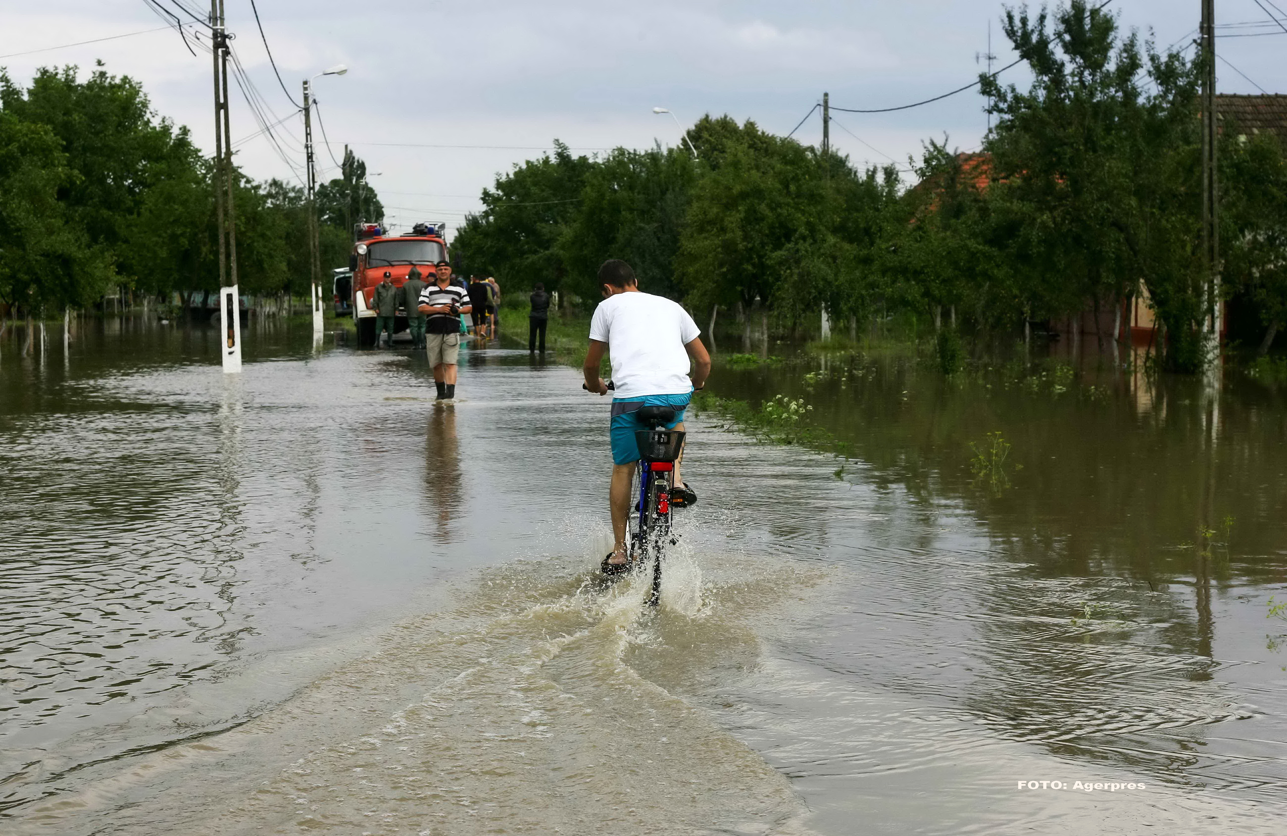 COD GALBEN de inundatii in 20 de judete. Cotele de atentie ar putea fi depasite
