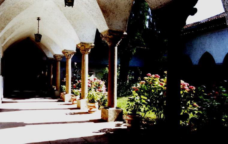 Omul care aduce cartea: "Gheorghe Simotta – Intre noblete si arhitectura"