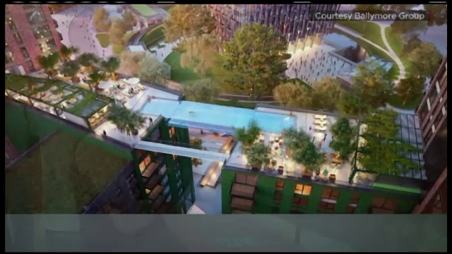 Piscina suspendata intre doua blocuri de 10 etaje, care vine la pachet cu un apartament de lux. Cum arata si cat va costa