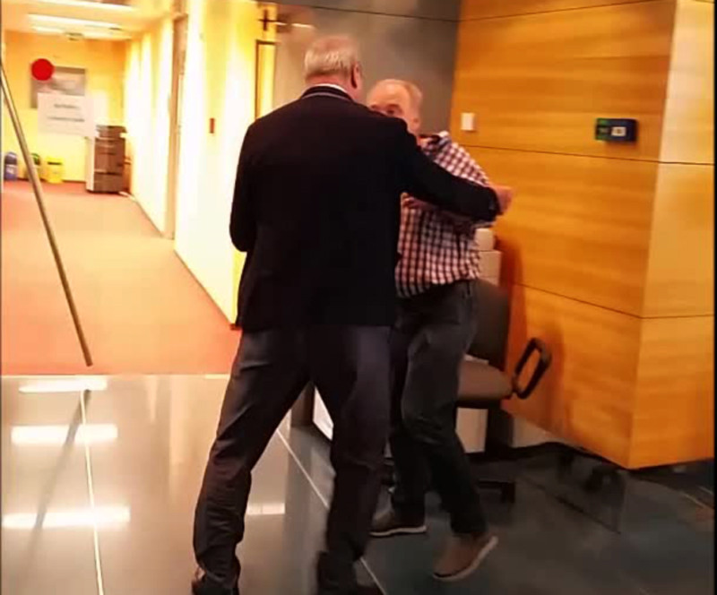 Scandal si plangeri penale la ROMATSA. Seful companiei, filmat in timp ce se imbrancea cu un sindicalist. VIDEO