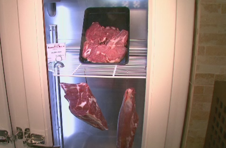 Romanii descopera tot mai mult gustul carnii de vita de calitate. In ultimii 4 ani, importurile s-au dublat