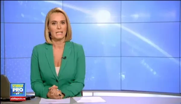 A gasit 2.000 de lei in fata unei porti si a decis sa sune la usa. Ce a urmat dupa un gest unic al unui bucurestean