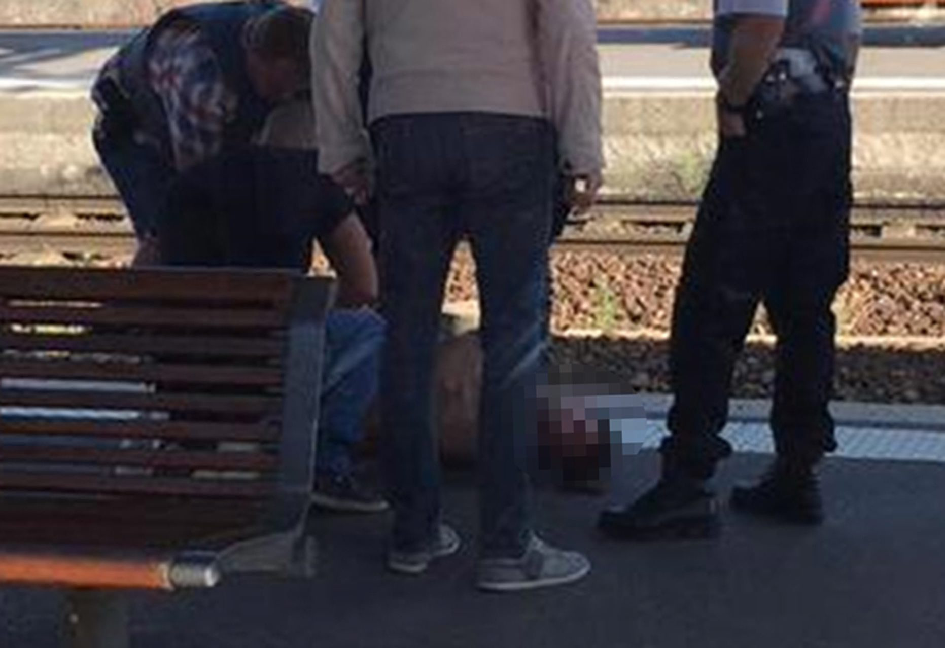 agerpres - atacator tren