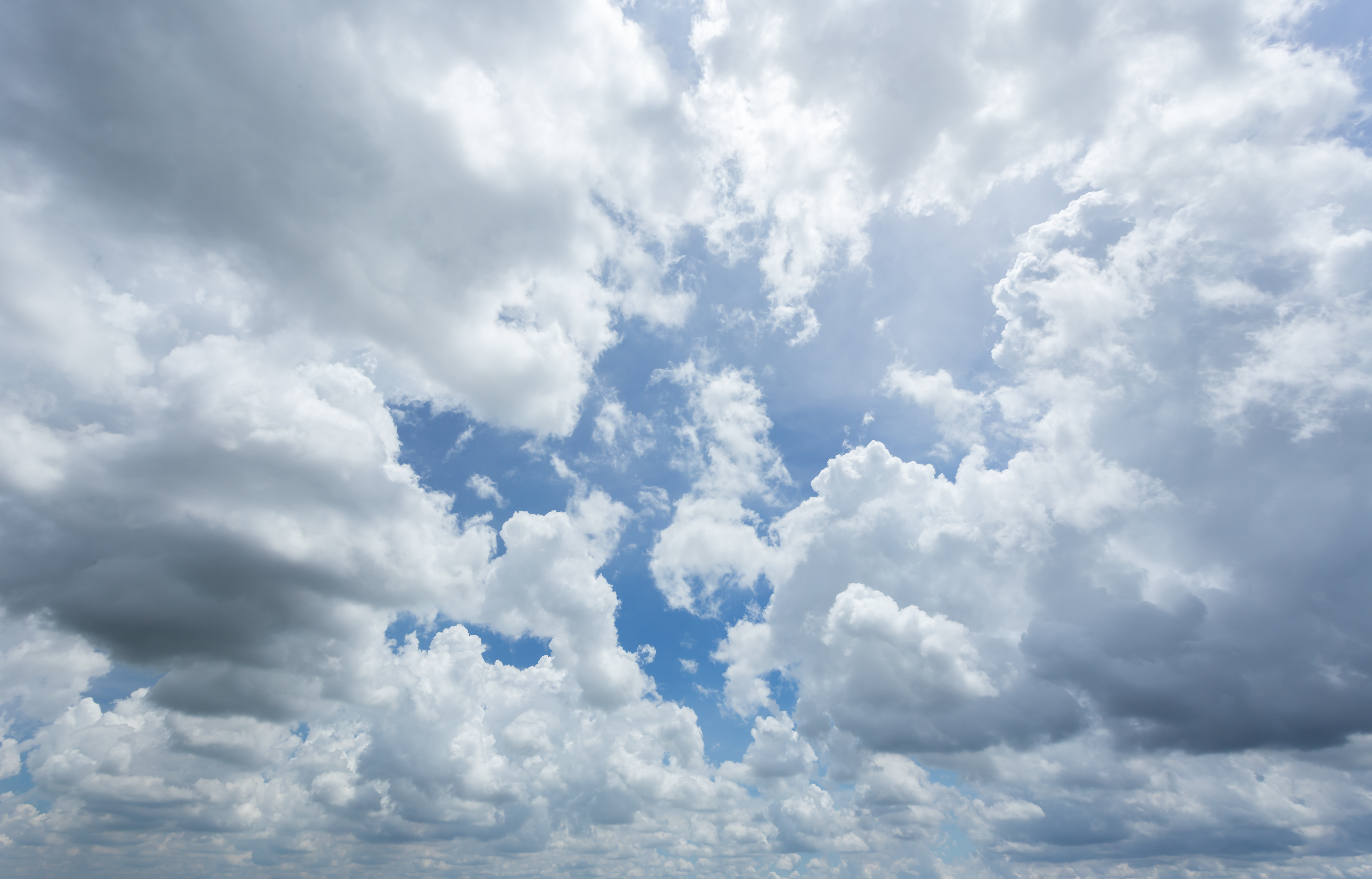 Vreme mai calda decat in mod firesc la aceasta data. Prognoza meteo pana la mijlocul saptamanii