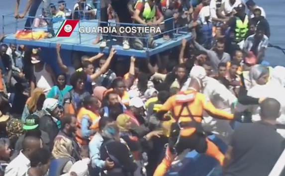 Solutia gasita de UE pentru migrantii salvati in Mediterana. Unde vor fi trimisi, "in afara Europei"