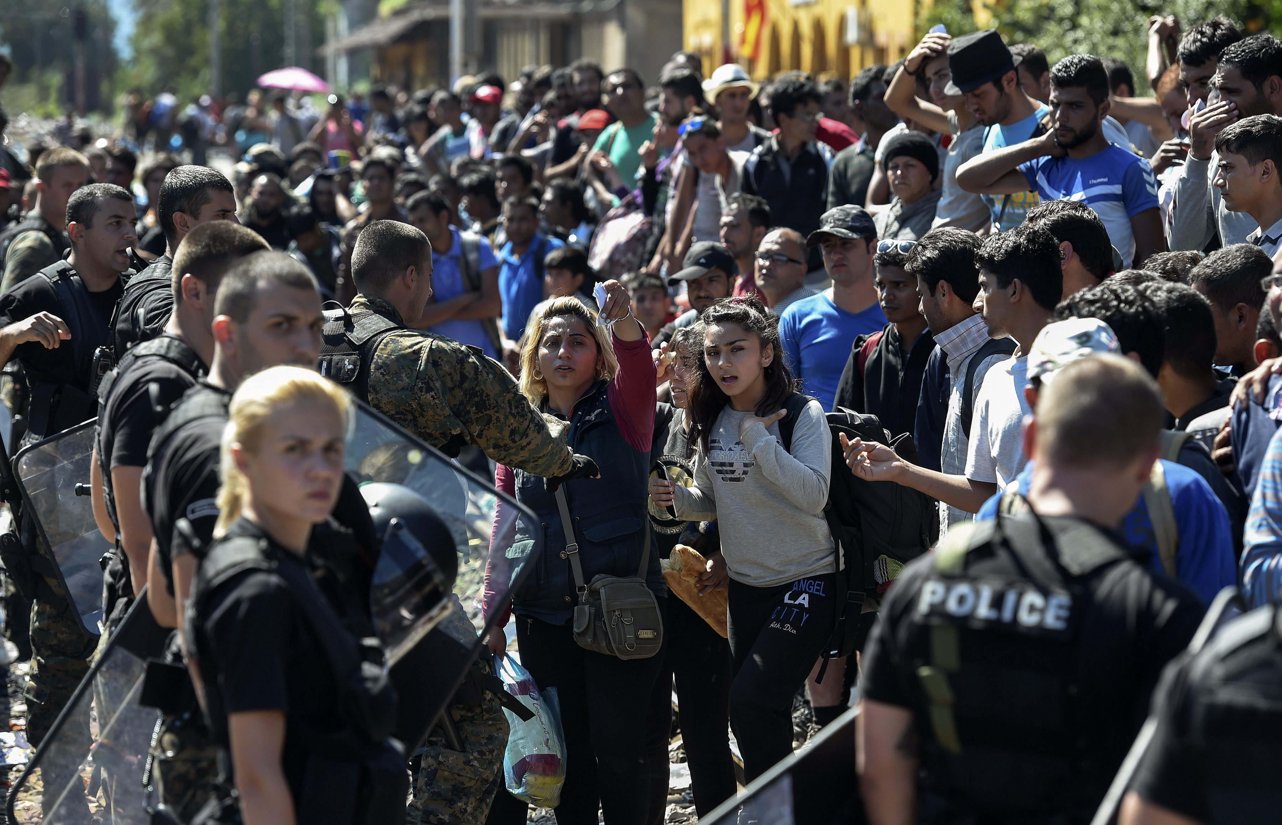 imigranti macedonia - italia - agerpres - 9