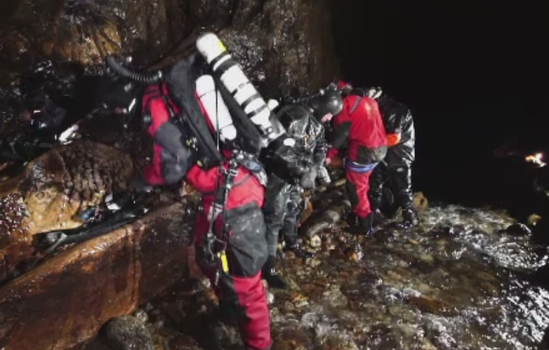 Aventura unor speologi din Finlanda in Apuseni. Sunt primii oameni care au ajuns in adancurile pamantului, la 73 de metri