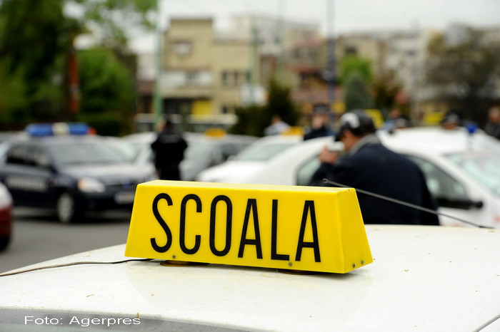 Noi reguli pentru obtinerea permisului de conducere. Cum vor proceda din 5 octombrie cei care pica la proba practica