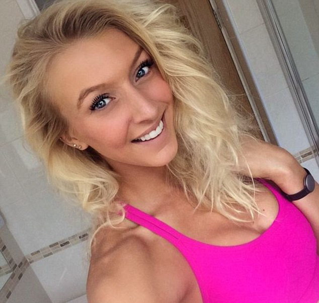 Arata ca orice fata de varsta ei, insa acum este un model pentru zeci de mii de oameni. Cum s-a transformat aceasta tanara