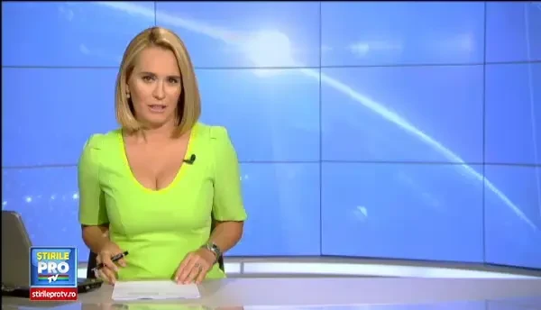 N-o sa fiti in zece vieti/ Cum sunt eu. Va pup. Victoras Micula scrie poezii si are cate un mesaj pentru toti criticii sai