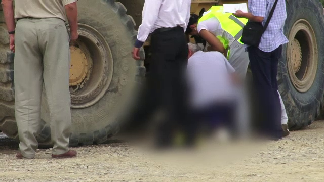 Barbat din Botosani, strivit de o balastiera de 20 de tone. Cazul a intrat in atentia politistilor