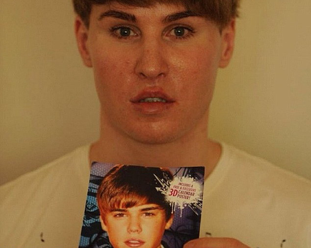 A cheltuit 100.000 de dolari pentru a arata ca idolul sau, Justin Bieber, insa a fost gasit mort. Ce s-a gasit langa el