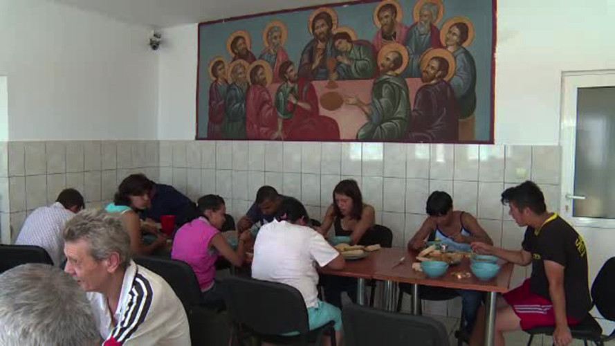 Locul unde cei care nu mai au niciun motiv sa traiasca primesc o noua sansa. "M-a luat de pe calea ferata si m-a adus aici"