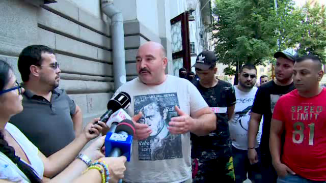 Camatarii sunt din nou INCHISI. "Cum sa lovesc pe cineva intr-o institutie? Am o varsta, daca voiam, ma bateam in alta parte"