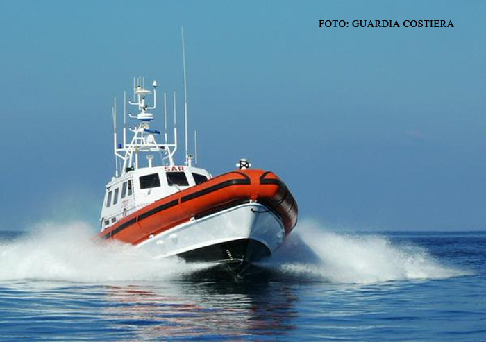 Imigrant ucis intr-un schimb de focuri, langa o insula greceasca. Paza de coasta a tras in traficantii de oameni