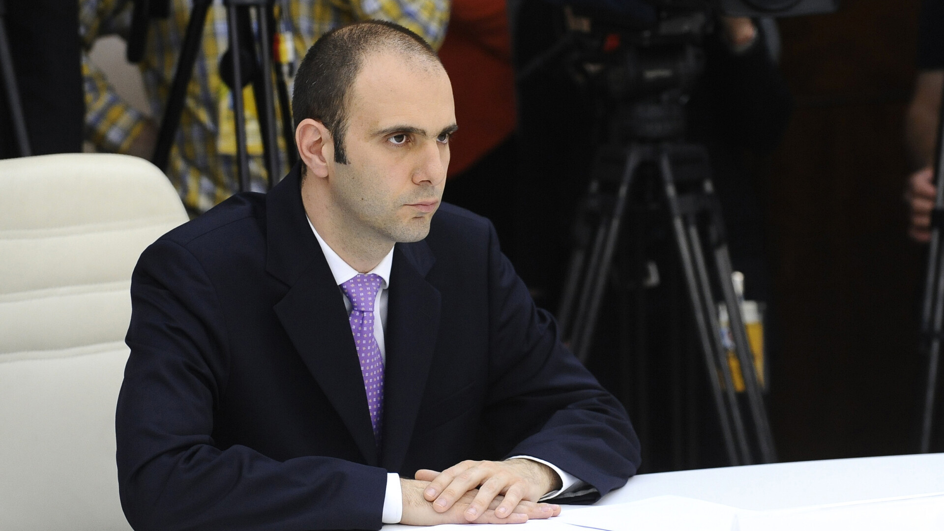 Fostii sefi ai ANAF si DIICOT, retinuti de DNA. Serban Pop si Alina Bica, acuzati ca au primit mita 200.000 de euro