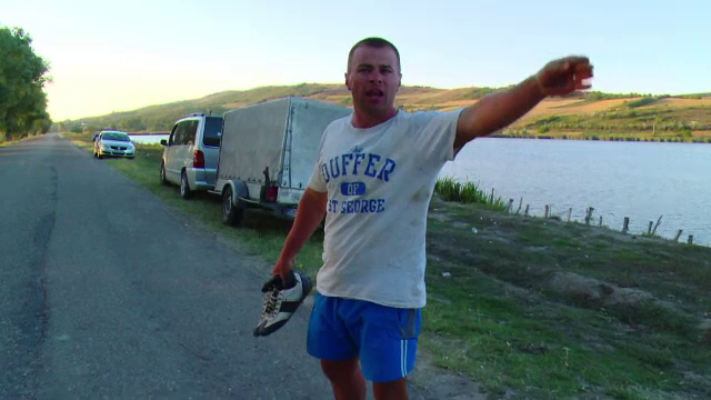 Cosmar pentru 6 familii din Bacau care acuza ca au fost atacate cu sprayuri lacrimogene de politie. Cum a inceput scandalul