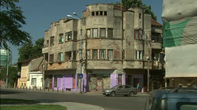 Sanctiuni uriase pentru proprietarii cladirilor neingrijite din marile orase. Comisia de buget a decis majorarea impozitului