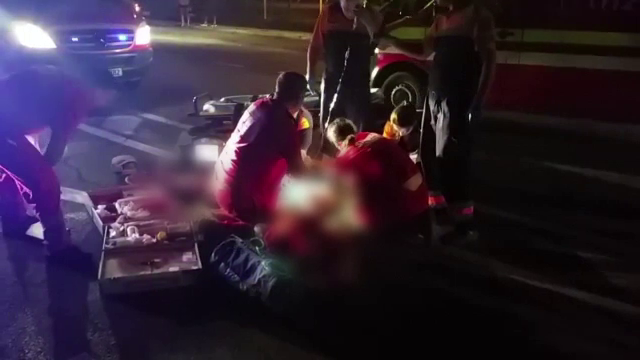 Un barbat a murit dupa ce a fost calcat de trei masini, in cateva secunde. Cum s-a intamplat tragedia