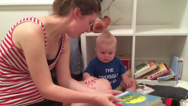 Ce face un bebelus atunci cand mama ajunge la finalul povestii. Imaginile amuzante la care nu ai cum sa nu razi