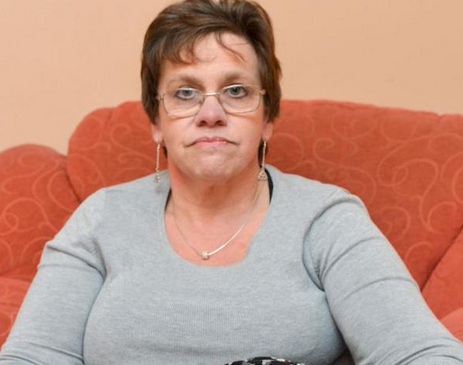 Piciorul stang cantareste cu 19 kg mai mult decat cel drept. Boala rara care era s-o lase invalida pe aceasta femeie