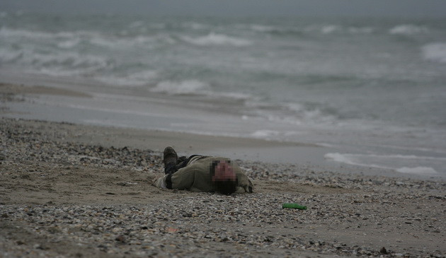 Un barbat de 58 de ani, din Tulcea, a fost gasit mort pe plaja Corbu. Ce suspecteaza politistii