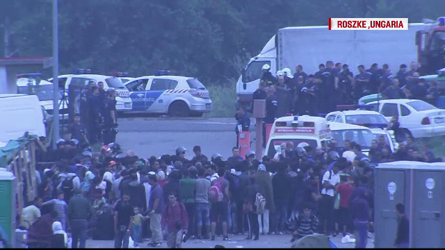 Sute de imigranti au incercat sa evadeze din centre, in Ungaria. Interventia dura, cu scuturi si gaze lacrimogene, a politiei