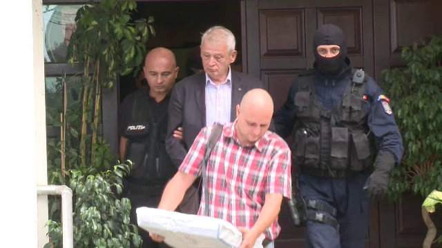 Ce se va intampla la Primaria Bucuresti dupa arestarea lui Oprescu. Mandatul primarului, suspendat