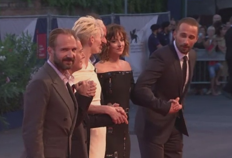 Festivalul de Film de la Venetia. Regizorul Luca Guadgagnino a prezentat "A Bigger Splash", in care apar si refugiati