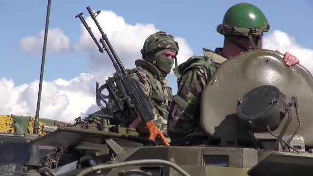 10.000 de soldati si tancuri antiaeriene. Unul dintre cele mai mari exercitii militare din ultimii ani are loc in 5 judete