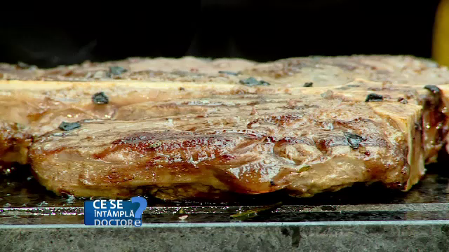 Consumati in vazul lumii alimentele pentru care aveti slabiciune. Care este cea mai periculoasa relatie cu mancarea