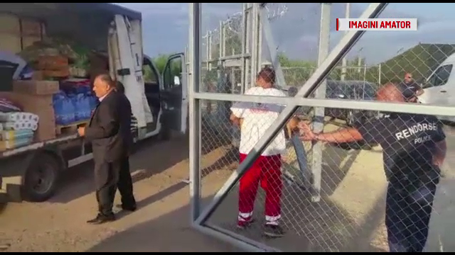 Membrii comunitatii siriene din Timisoara au trimis in Ungaria un camion cu ajutoare pentru refugiati