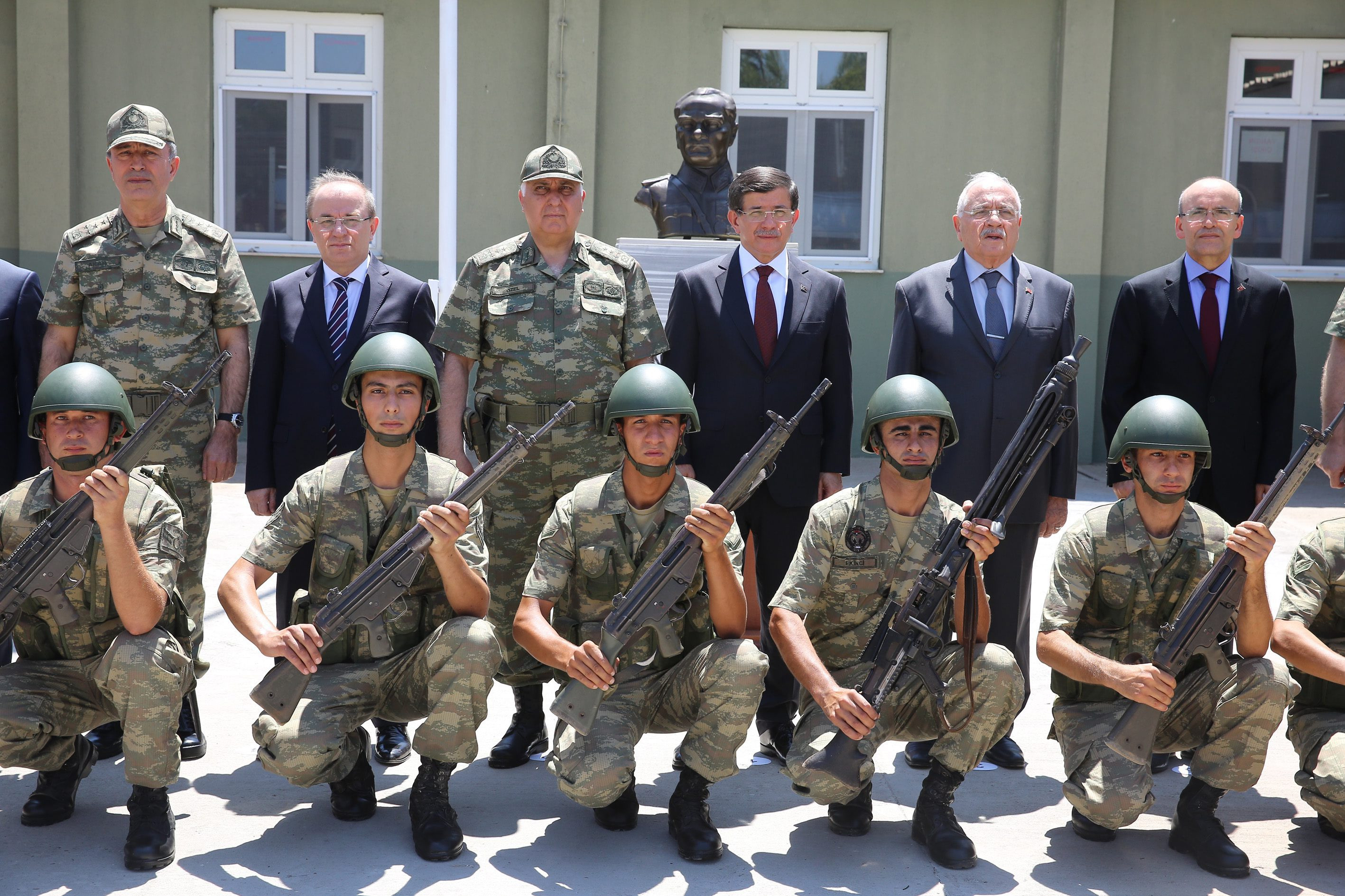 Violente in Turcia. Doi politisti, ucisi intr-un atac cu bomba comis de PKK in sud-estul tarii