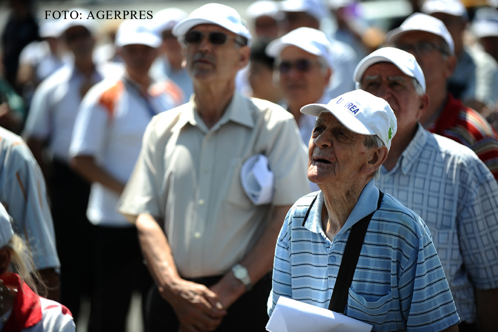 INS: 17 pensionari la 10 salariați în Teleorman. În București, raportul este de 5 pensionari la 10 salariați