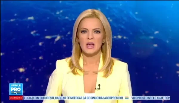 O masina s-a facut scrum, in Capitala. A fost nevoie de interventia a doua autospeciale pentru stingerea incendiului